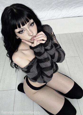 Full leaked Mixx private onlyfans photo