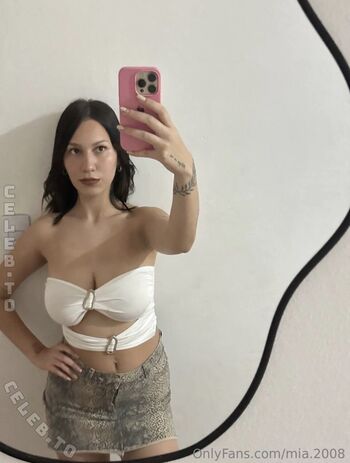 Full leaked Mia private onlyfans photo