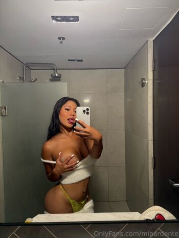Full leaked Mia ardente private onlyfans photo