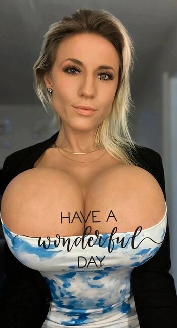 Full leaked Mia borgan private onlyfans photo