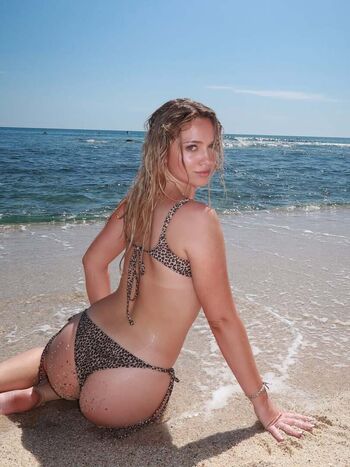 Full leaked Mia holland private onlyfans photo