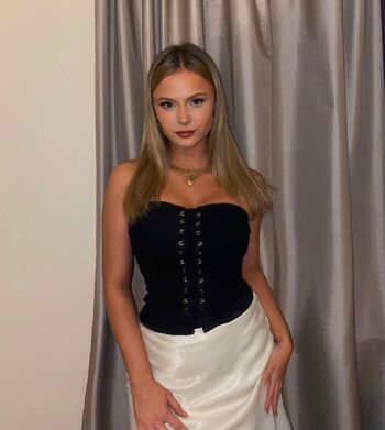 Full leaked Mia jenkins private onlyfans photo