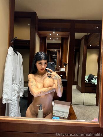 Full leaked Mia khalifa  page private onlyfans photo