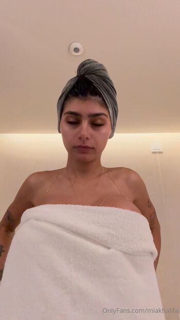 Full leaked Mia khalifa  page private onlyfans photo