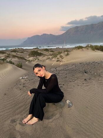 Full leaked Mia lobosco private onlyfans photo