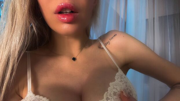 Full leaked Mia mi page private onlyfans photo