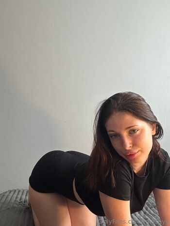 Full leaked Loonicorn/ private onlyfans photo