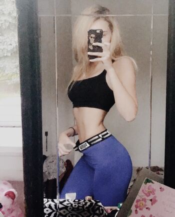 Full leaked Miaalesia private onlyfans photo