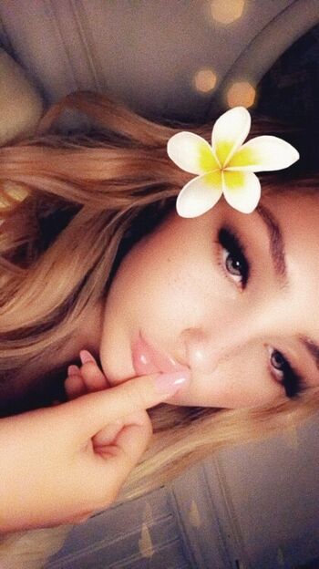 Full leaked Miaalesia private onlyfans photo