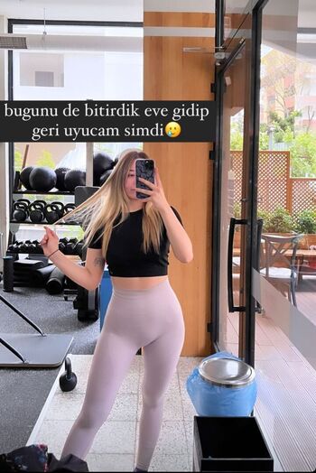 Full leaked Miafitz page private onlyfans photo