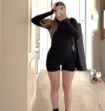 Full leaked Miafitz private onlyfans photo