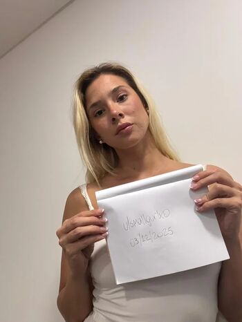 Full leaked Mialuna page private onlyfans photo