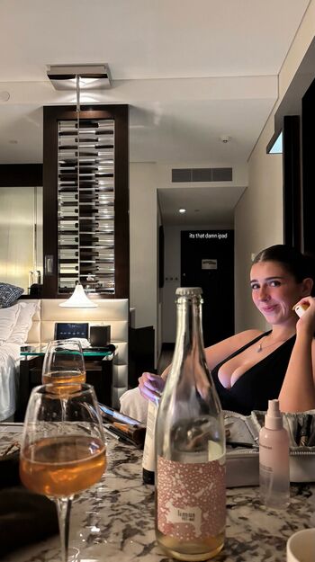 Full leaked Mianoble private onlyfans photo