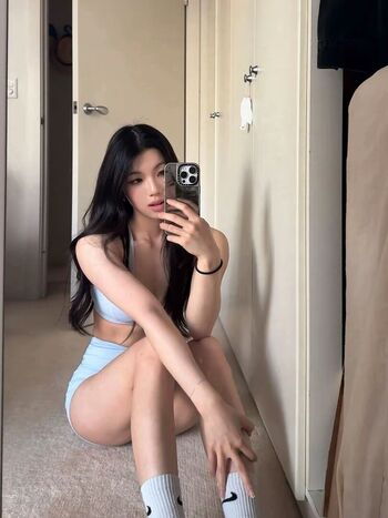 Full leaked Miaohuchi private onlyfans photo