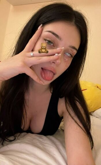 Full leaked Miascarmia page private onlyfans photo