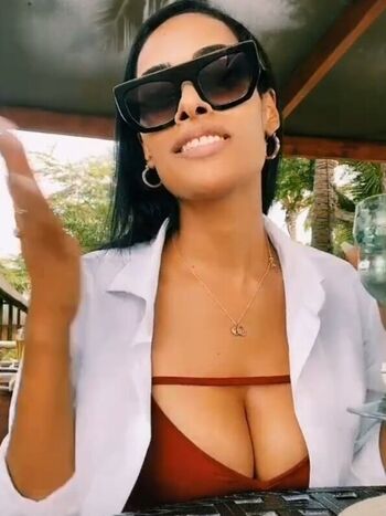 Full leaked Micaela reis page private onlyfans photo