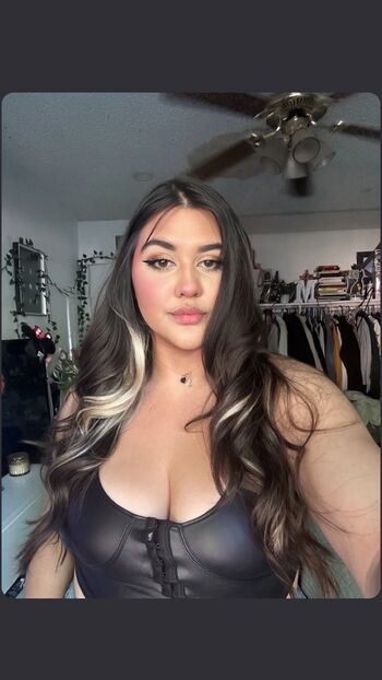 Full leaked Michelle m page private onlyfans photo