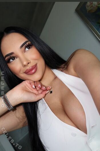Full leaked Miiss chanel private onlyfans photo