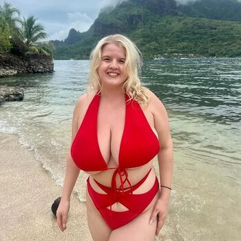 Full leaked Mikaela private onlyfans photo