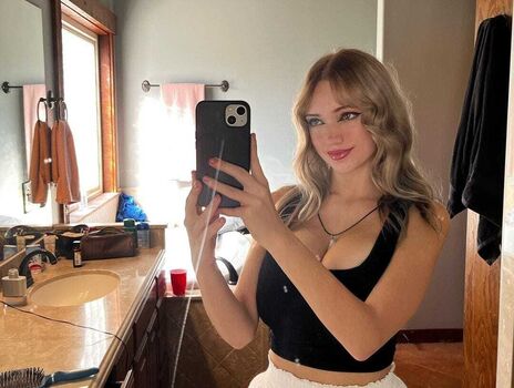 Full leaked Mikah lyn private onlyfans photo