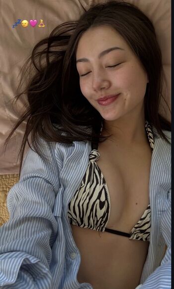 Full leaked Miku martineau page private onlyfans photo