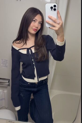 Full leaked Miku martineau private onlyfans photo