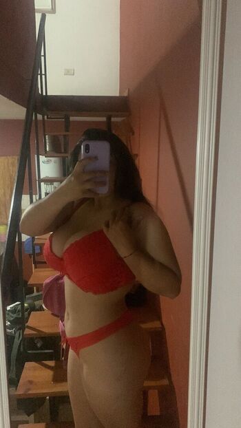 Full leaked Milaaagros rd private onlyfans photo