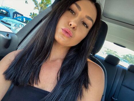 Full leaked Milan bella comley private onlyfans photo