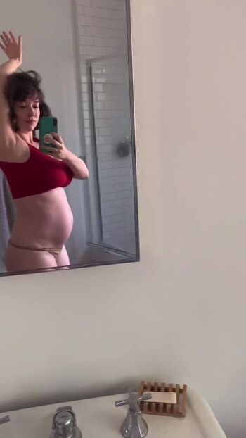 Full leaked Milana vayntrub page private onlyfans photo