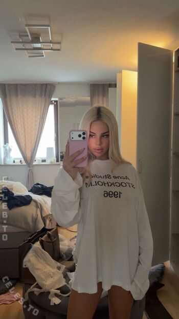 Full leaked Milaneedls private onlyfans photo