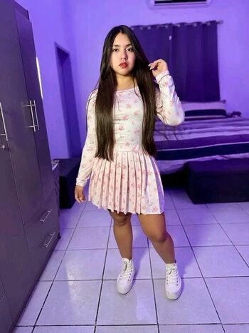 Full leaked Mileiby private onlyfans photo