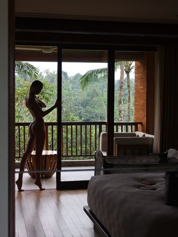 Full leaked Milena ioanna private onlyfans photo