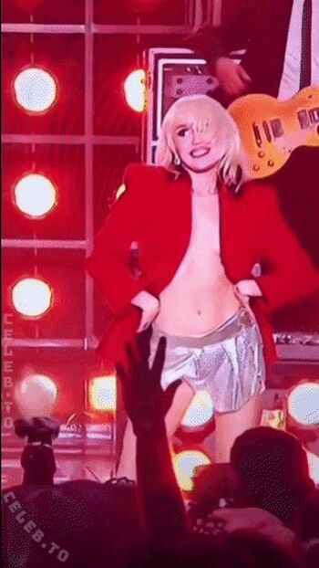 Full leaked Miley cyrus page private onlyfans photo