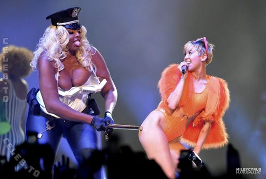 Full leaked Miley cyrus page private onlyfans photo