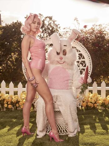 Full leaked Miley cyrus page private onlyfans photo