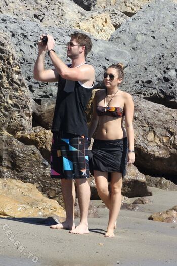 Full leaked Miley cyrus private onlyfans photo