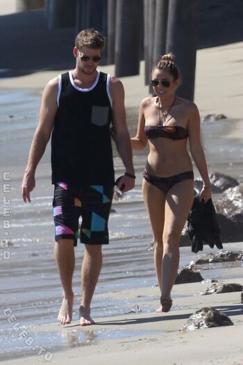 Full leaked Miley cyrus private onlyfans photo