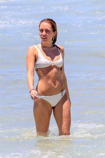 Full leaked Miley cyrus page private onlyfans photo