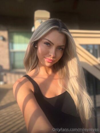 Full leaked Mileyreyes private onlyfans photo