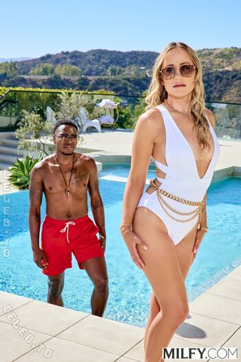 Full leaked Milfy page private onlyfans photo