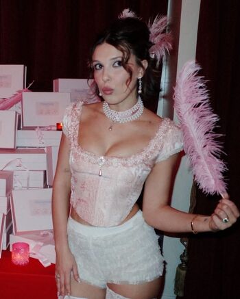 Full leaked Millie bobby brown page private onlyfans photo