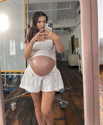 Full leaked Millie bobby brown page private onlyfans photo