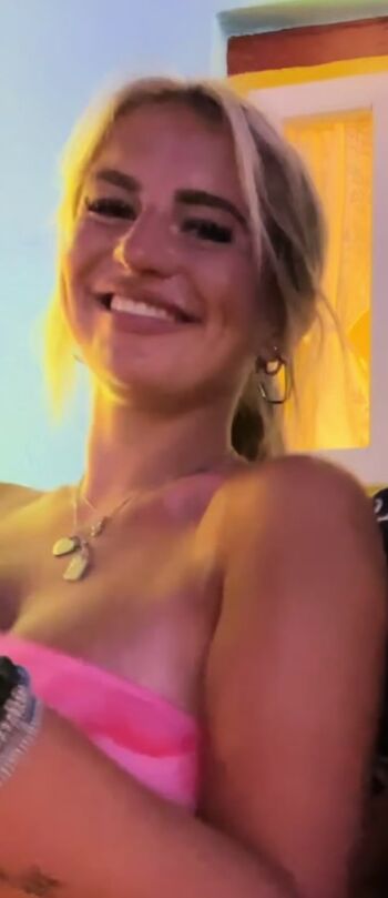 Full leaked Milly fright page private onlyfans photo