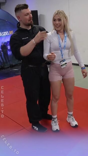 Full leaked Milschbaum private onlyfans photo