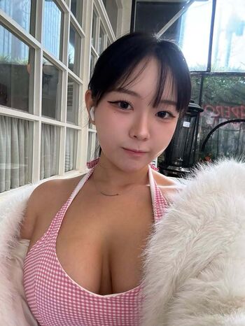 Full leaked Min j k private onlyfans photo