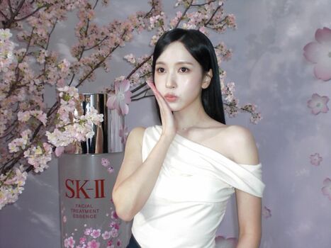 Full leaked Mina myoi page private onlyfans photo