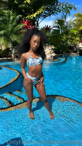 Full leaked Mini stalli page private onlyfans photo