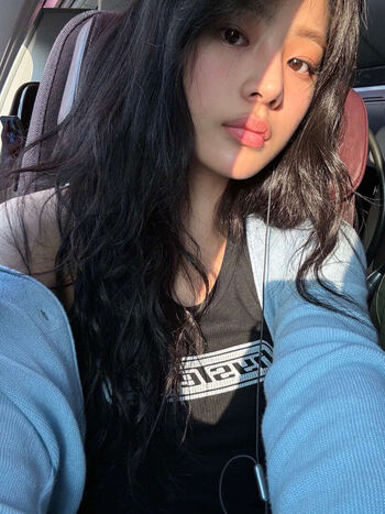 Full leaked Minji private onlyfans photo