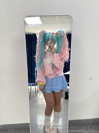 Full leaked Mintosylveon page private onlyfans photo