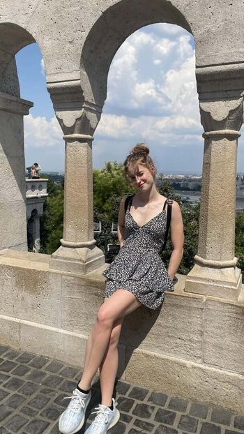 Full leaked Mira  page private onlyfans photo